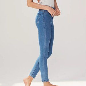 BDG Twig Super High-Rise Skinny Jean Indigo Blue